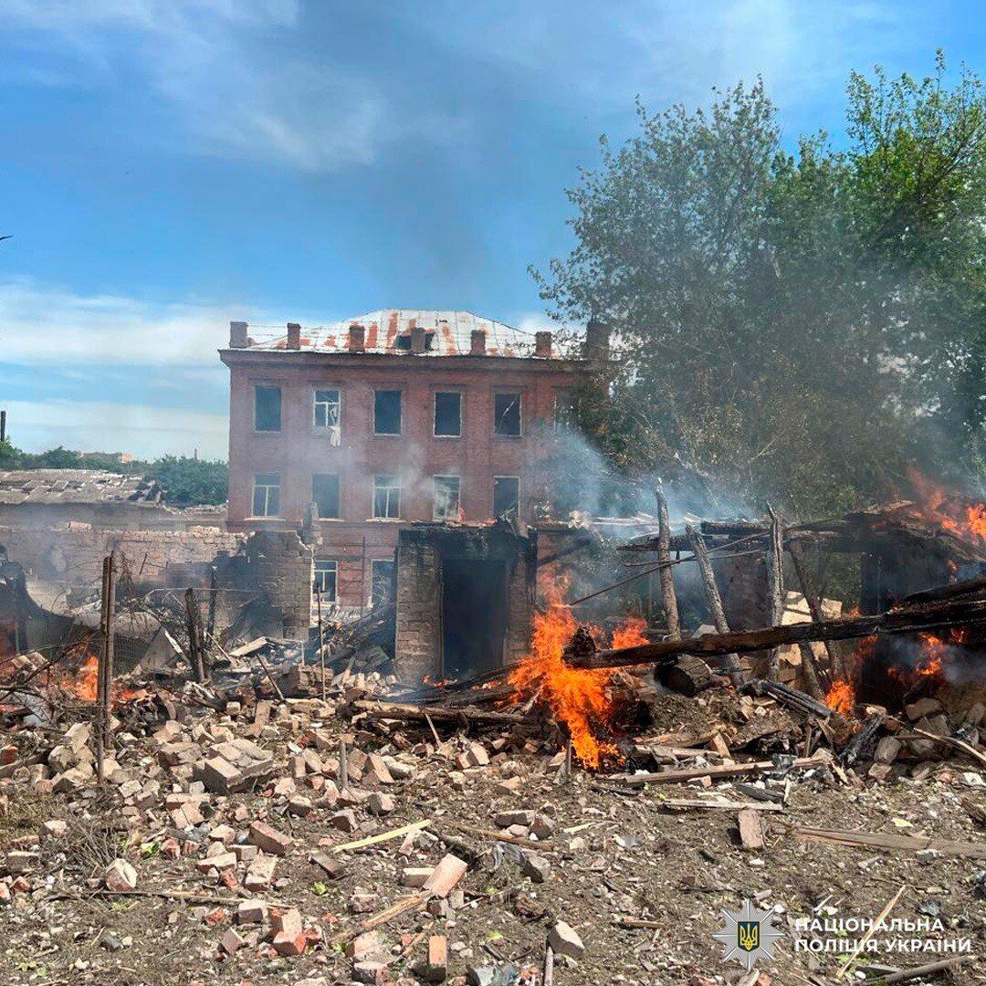 Окупанти вдарили по Харківщині дронами: є жертва та семеро поранених, серед них – 4-річна дівчинка. Фото та відео