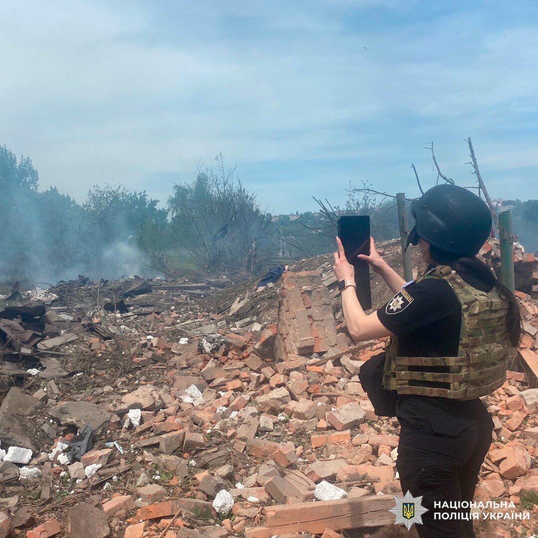 Окупанти вдарили по Харківщині дронами: є жертва та семеро поранених, серед них – 4-річна дівчинка. Фото та відео