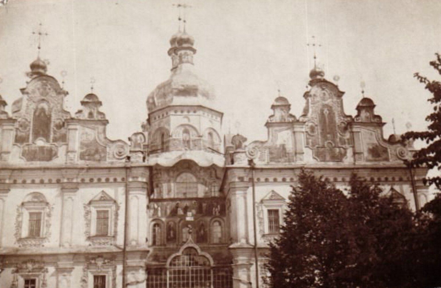 У мережі показали, якою була Києво-Печерська лавра до початку Другої світової війни. Старі фото