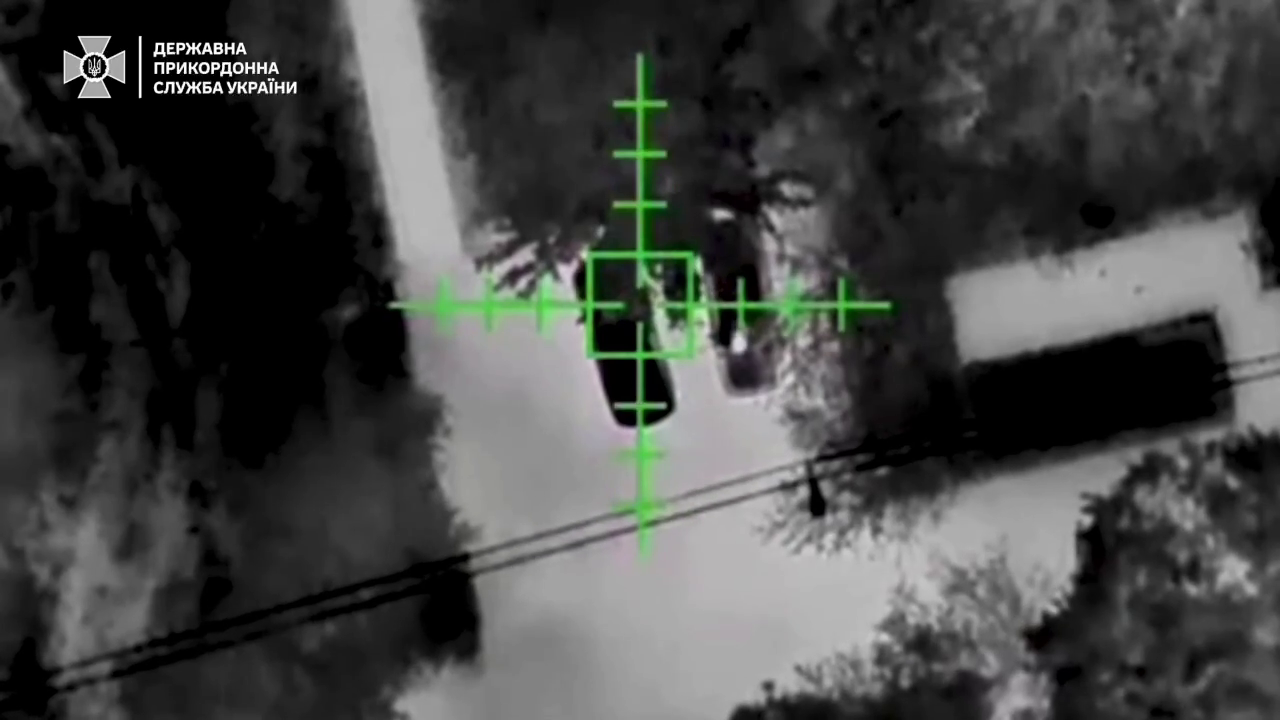 "Баба яга" украинских пограничников уничтожила позиции и автомобили окупантов на Харьковщине. Видео