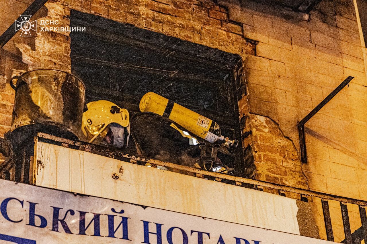 Що відбувалося у Харкові та області після нічної атаки "Шахедами": рятувальники та поліція показали фото