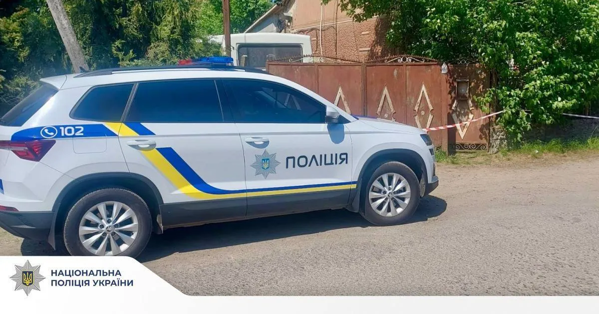 На Закарпатті чоловік підірвав гранату в будинку під час застілля, є загиблий  exihhidrriqttzrz