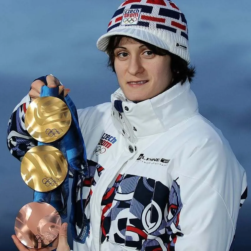 Знаменита олімпійська чемпіонка одружується з партнеркою по збірній, з якою живе вже 12 років. Фото