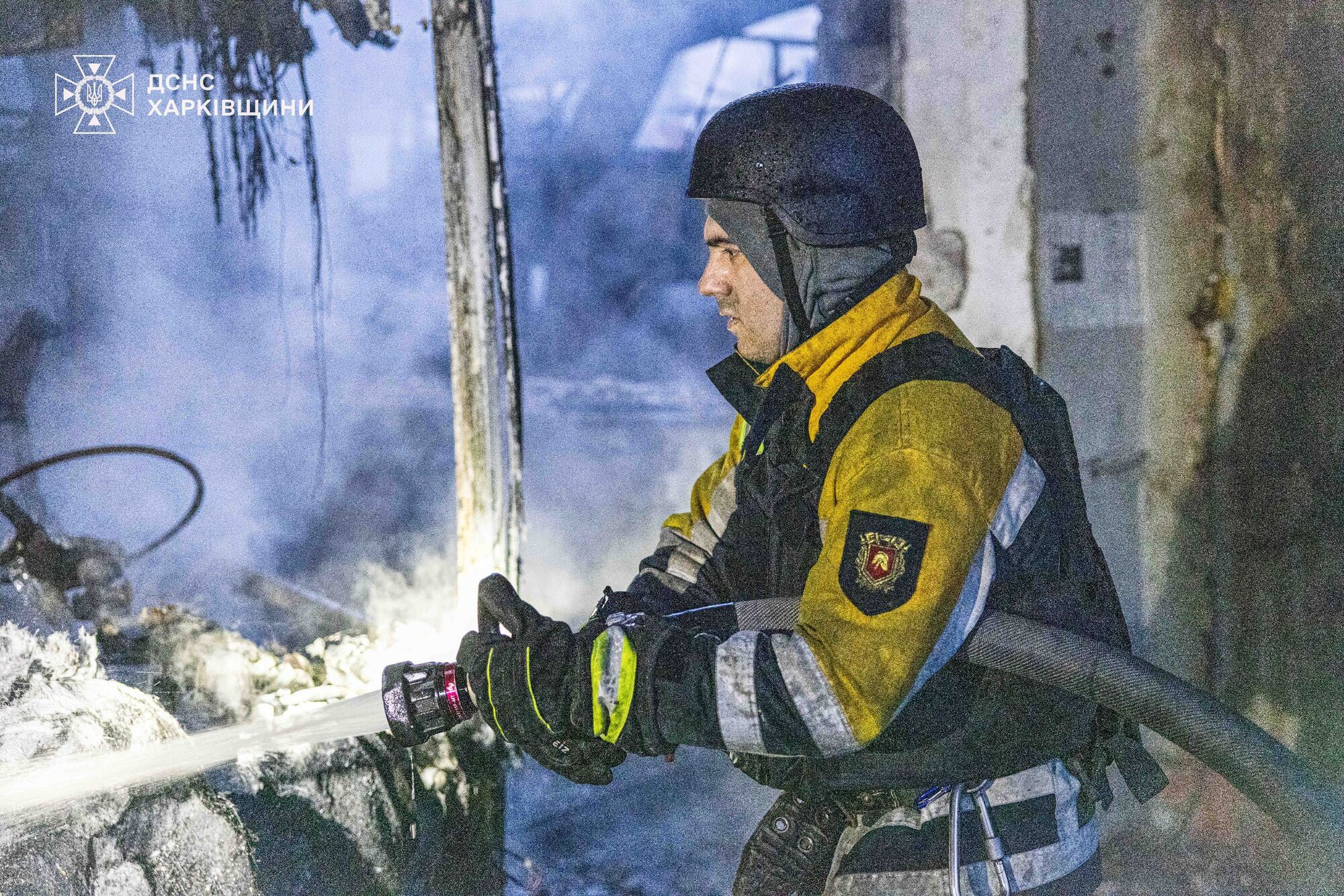 Окупанти вдарили дронами по Харкову та Чугуївській громаді: серед поранених – діти. Фото та відео
