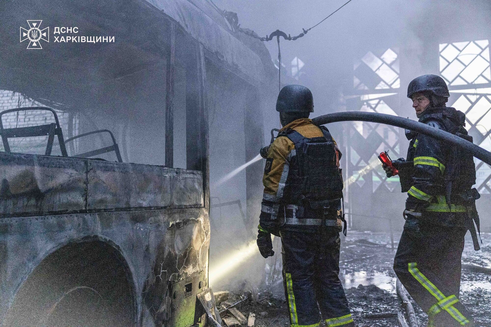 Окупанти вдарили дронами по Харкову та Чугуївській громаді: серед поранених – діти. Фото та відео