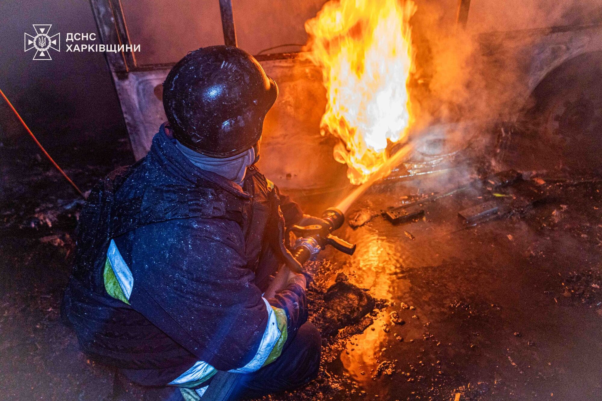 Окупанти вдарили дронами по Харкову та Чугуївській громаді: серед поранених – діти. Фото та відео