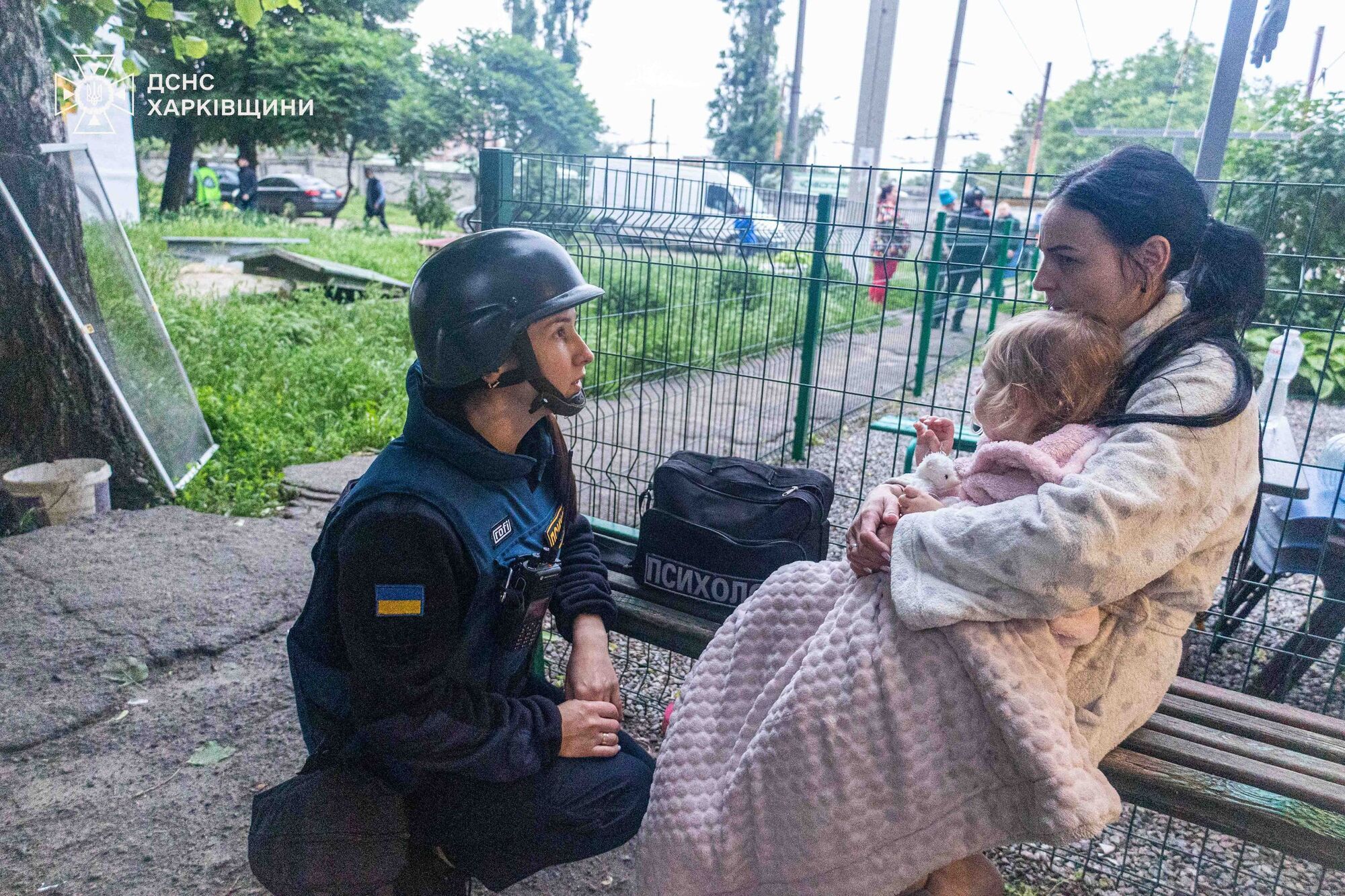 Окупанти вдарили дронами по Харкову та Чугуївській громаді: серед поранених – діти. Фото та відео
