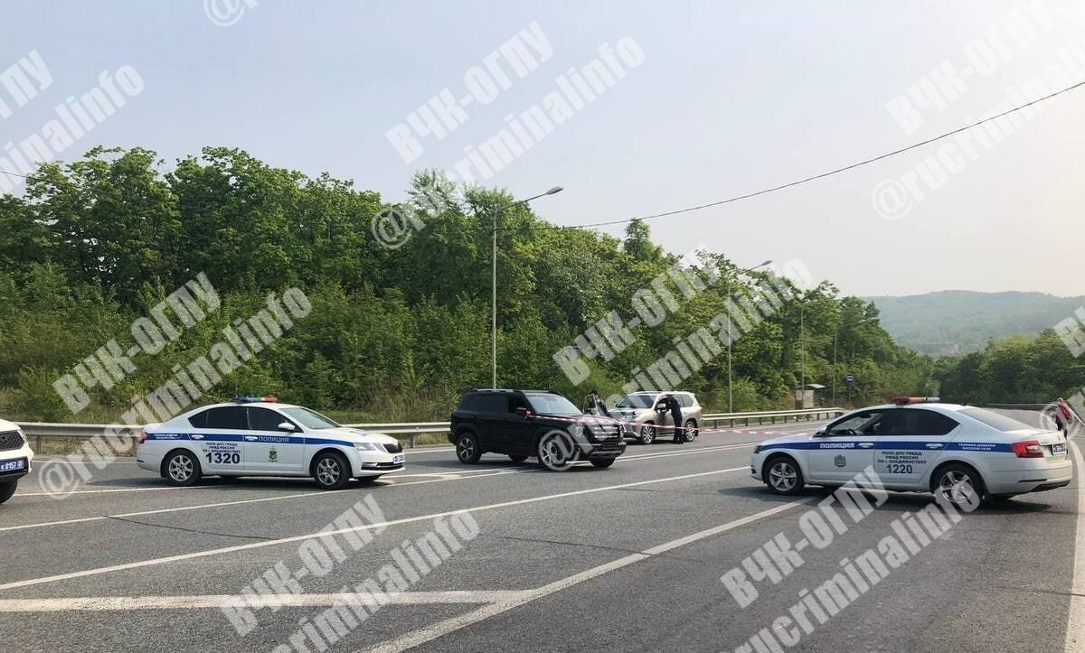 Під Владивостоком прогриміли вибухи в районі бухти Десантна: силовики оточували район. Відео