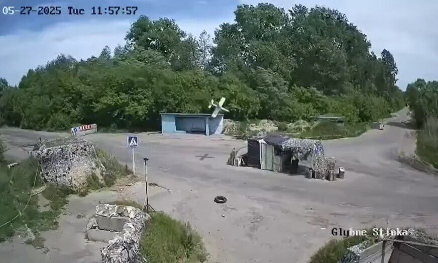 Ланцет влучив у блокпост із поліцейським