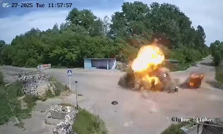 Ланцет влучив у блокпост із поліцейським