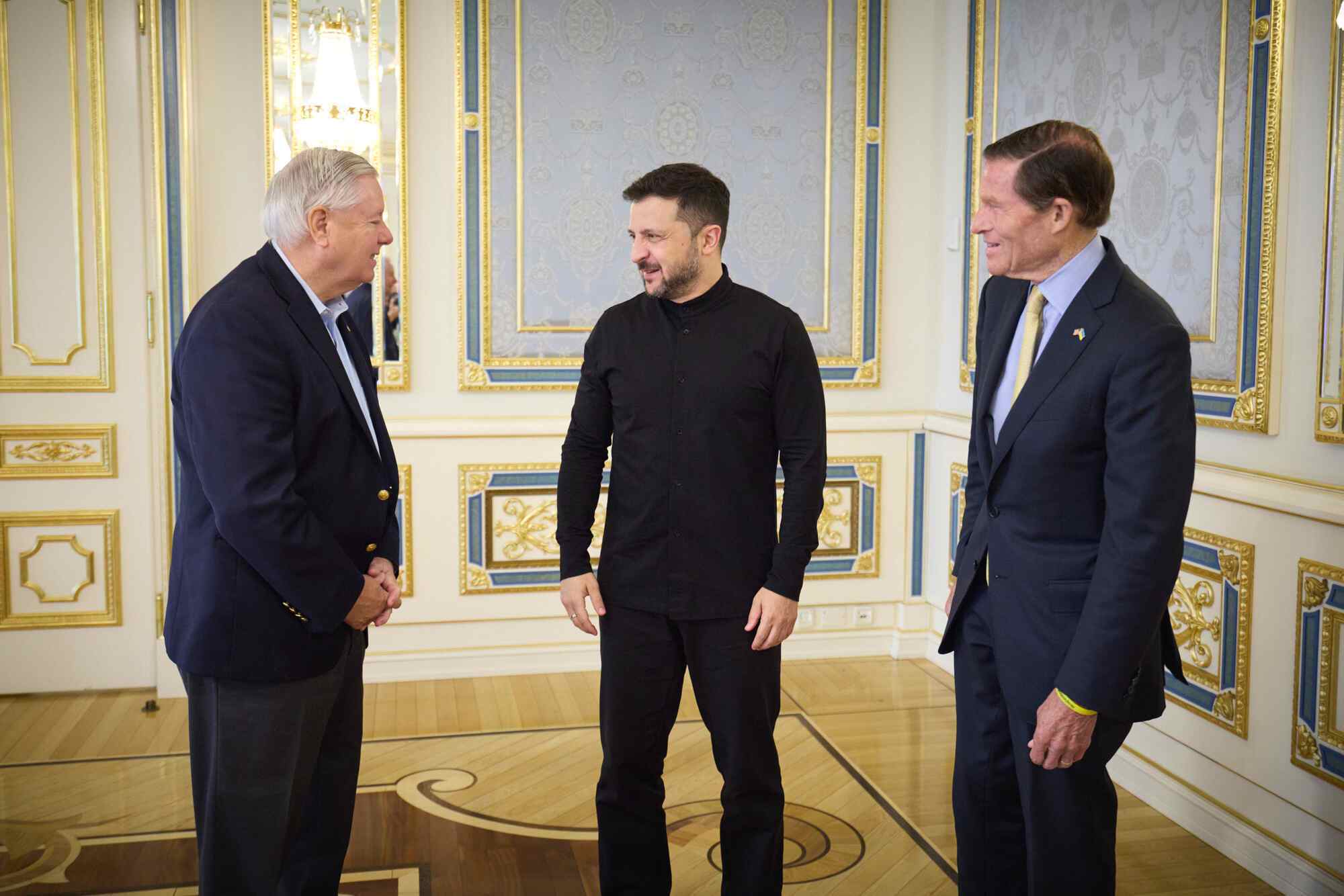 Зеленський з американськими сенаторами у Києві.