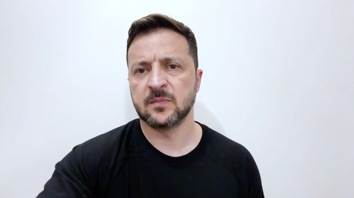 "Выглядит не очень серьезно": Зеленский заявил, что до сих пор никому неизвестно, с чем россияне собираются в Стамбул. Видео