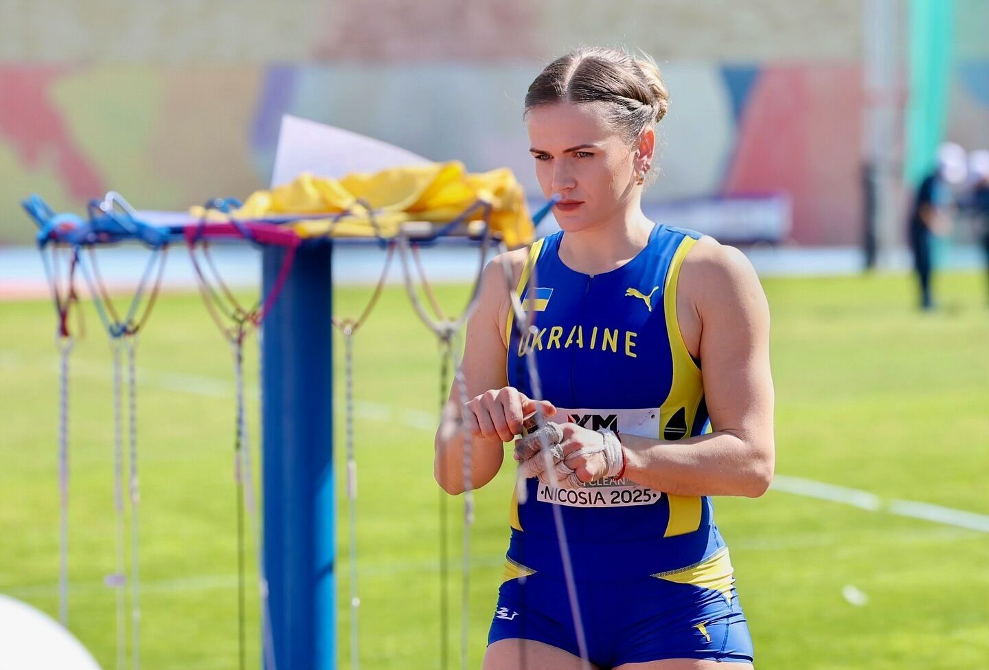Українська чемпіонка-легкоатлетка розридалася після виступу у Кенії. Відео