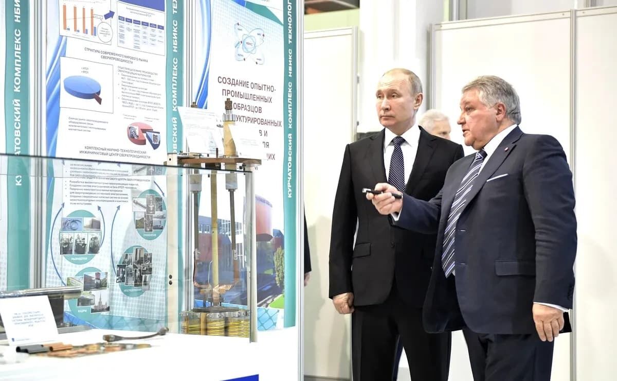 Володимир Путін та Михайло Ковальчук