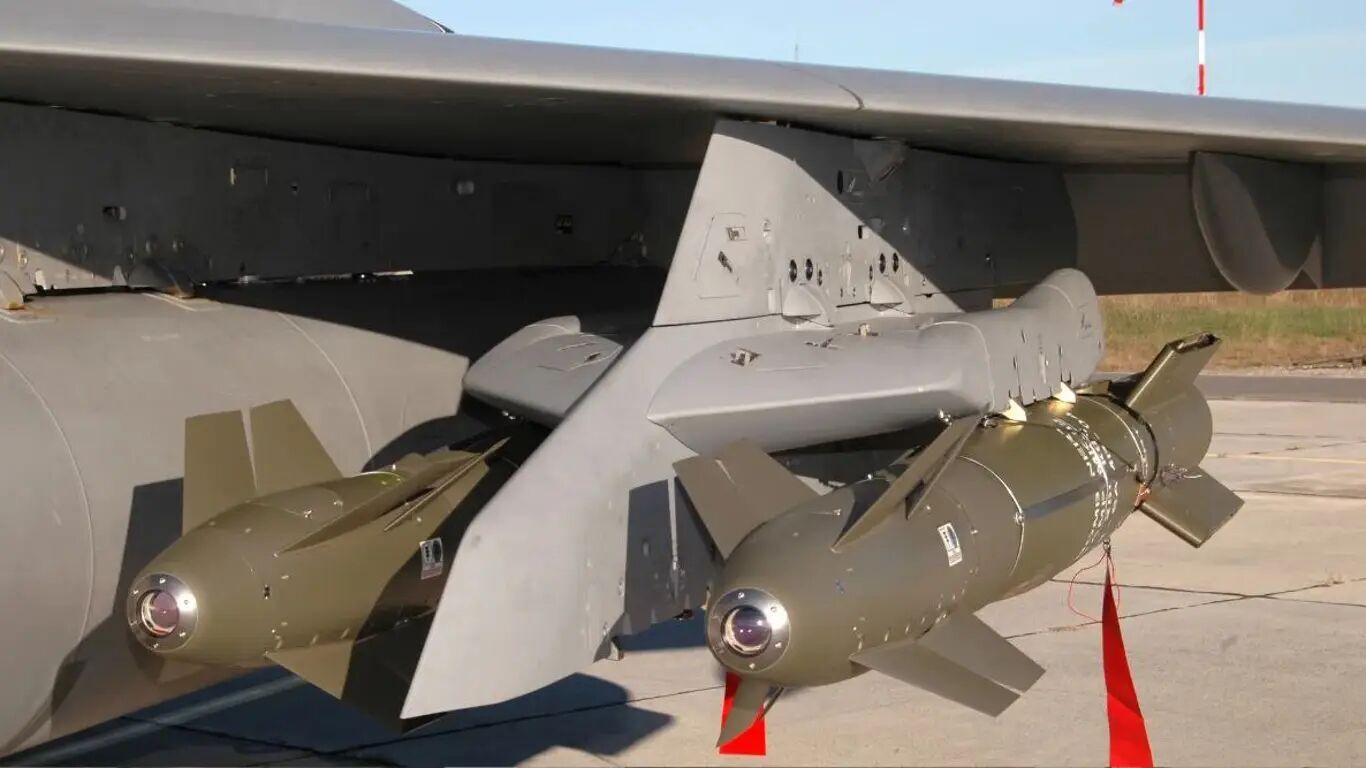 Франция изготовит для Украины 1200 управляемых авиабомб AASM Hammer в этом году: чем они уникальны
