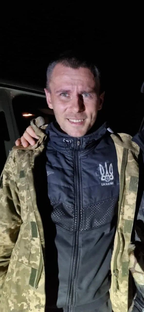 Уболівальники у Рівному скандували "пі*арас" українському арбітру-військовому, який пройшов Маріуполь, полон та тортури російських окупантів. Відео