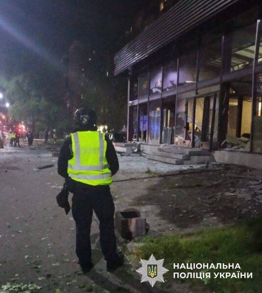 "Через вибиті вікна побачили, що горить будинок": очевидці розповіли деталі атаки армії Росії по Києву