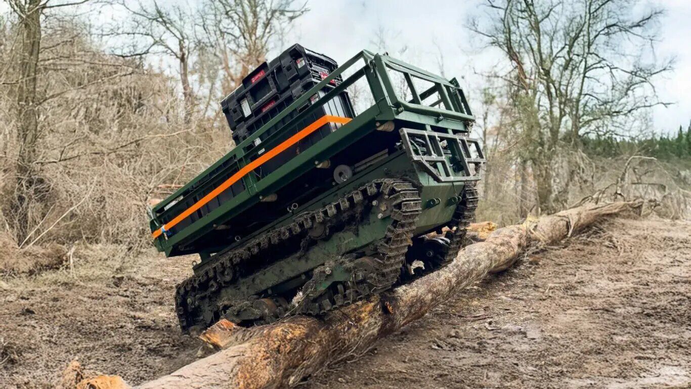 Новий робот "Віслюк" допомагатиме Силам оборони на війні: на що він здатний. Фото 