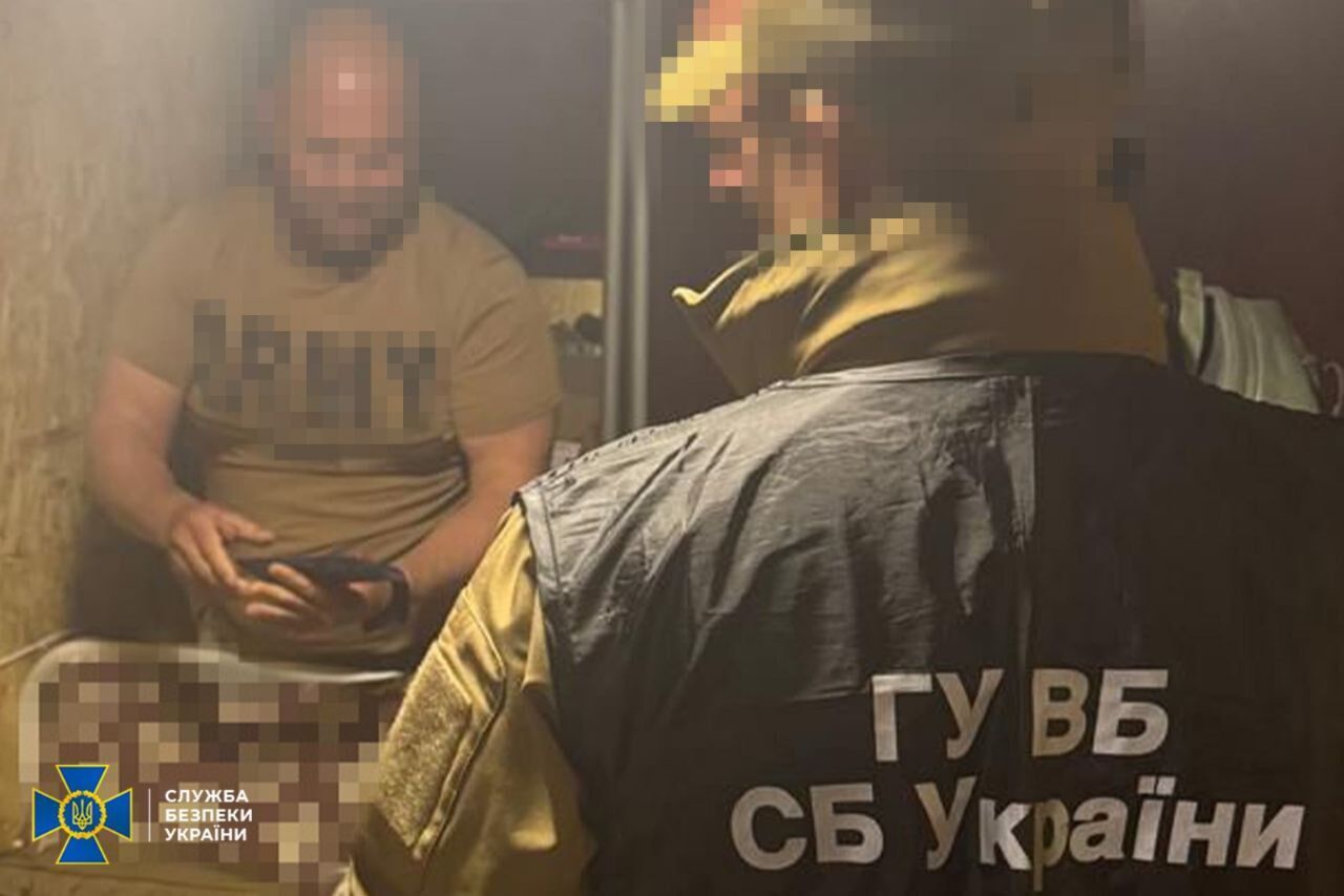 Погрожував перевести у піхоту: на Донеччині затримали комбата, який обклав "даниною" бойові виплати підлеглих. Фото