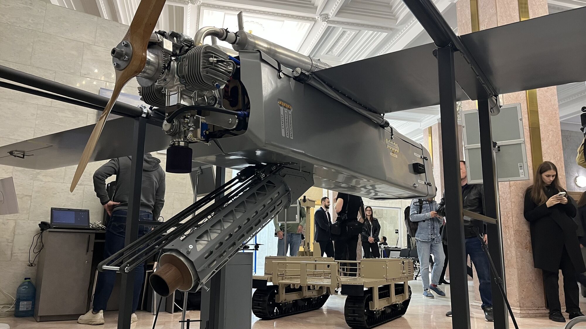 Дальнобойность дрона FP-1 составляет 1600 км – боевая нагрузка 120 кг.