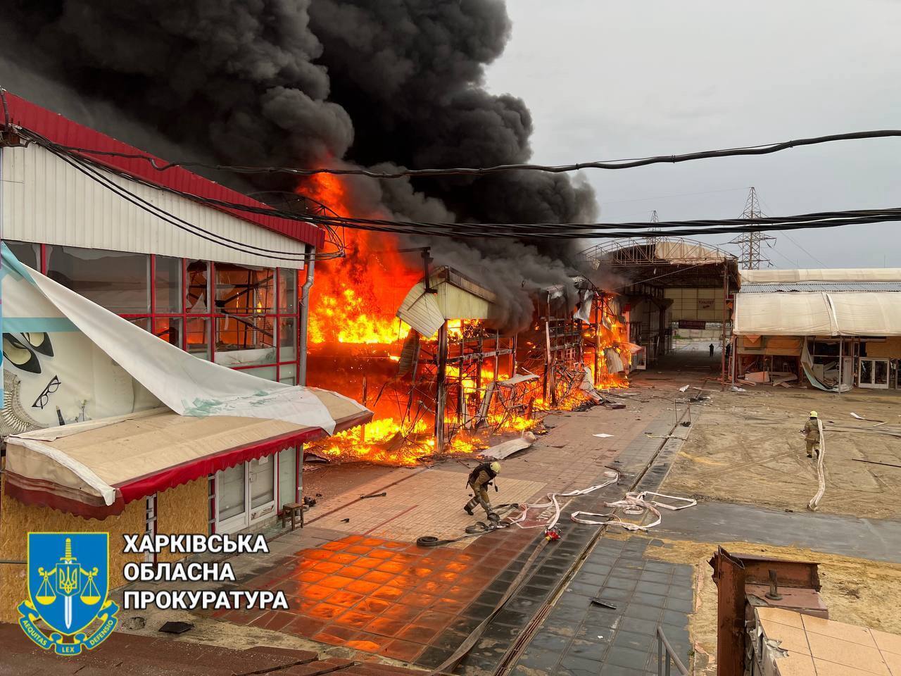 Россия атаковала Харьков "Шахедами": зафиксировано 20 ударов, вспыхнули пожары, пострадали четыре человека. Фото и видео