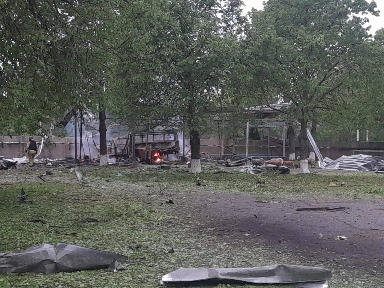Россия атаковала Харьков "Шахедами": зафиксировано 20 ударов, вспыхнули пожары, пострадали четыре человека. Фото и видео