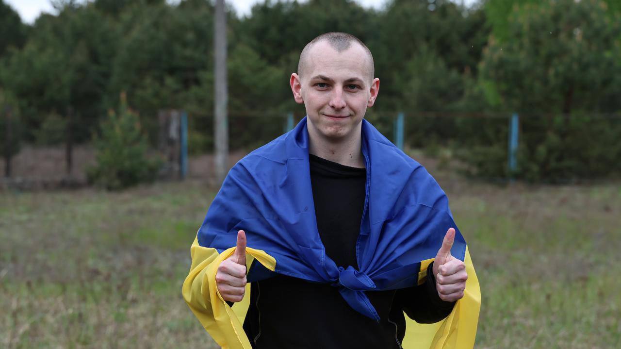 Защитники Мариуполя и защитники всей линии фронта: Украина вернула из российского плена 205 воинов. Фото и видео