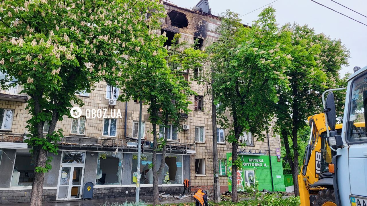 Дронами били по жилым домам: фото и видео последствий атаки РФ по Киеву и пригороду