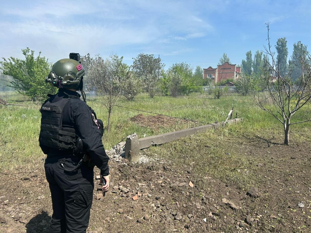Війська РФ скинули бомби на село на Донеччині: загинули дві жінки. Фото