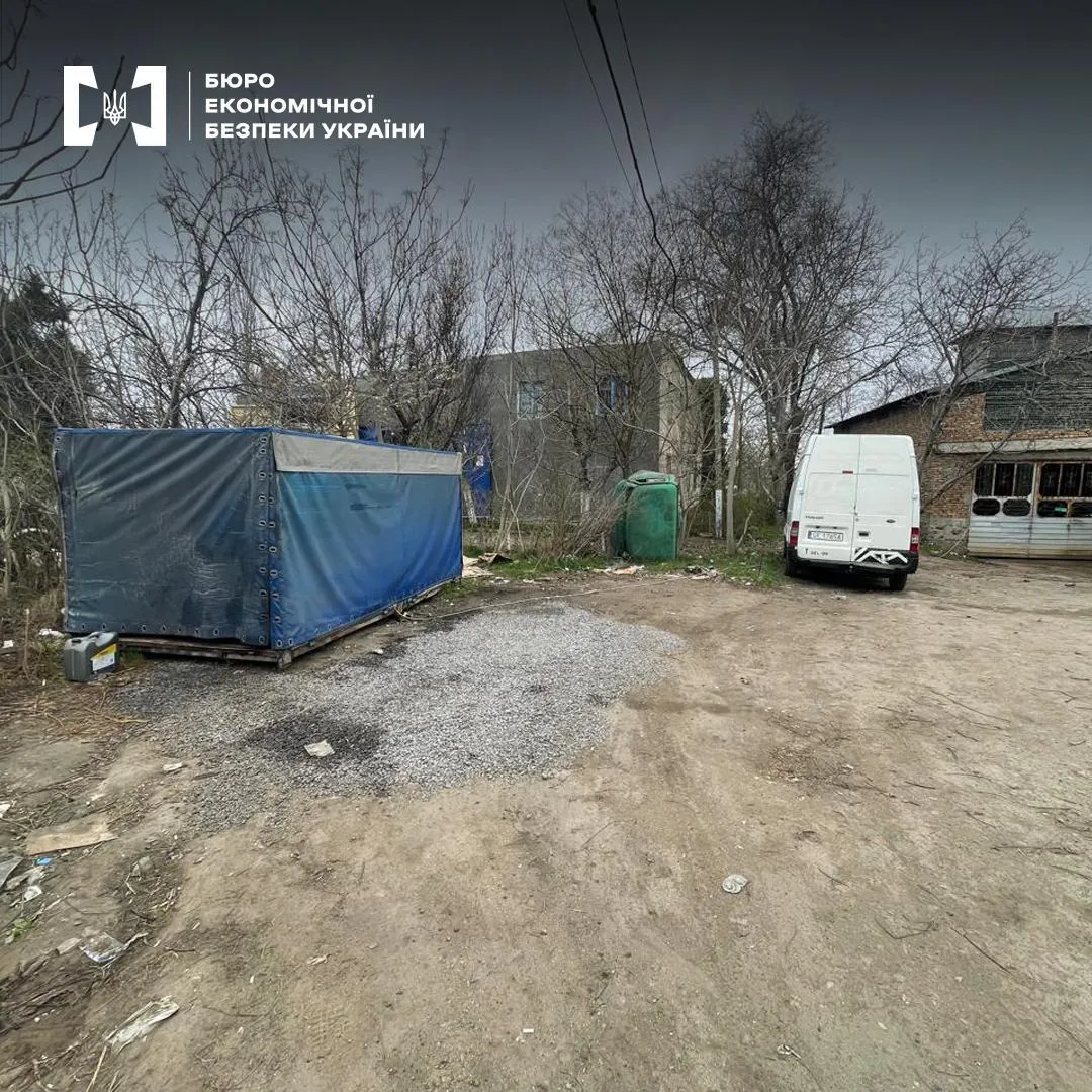 Зловмисник продавав підроблені бензин і дизель