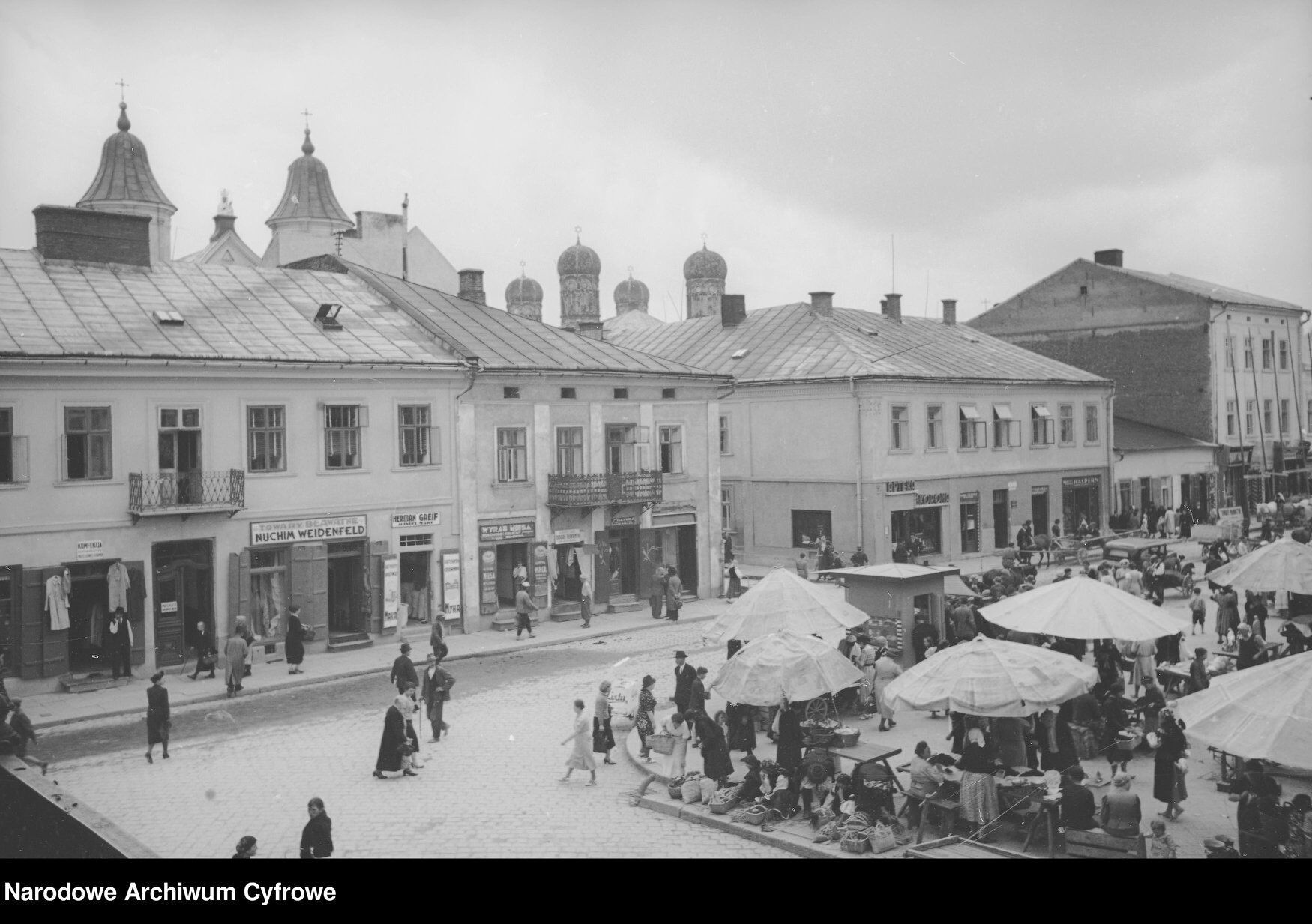 Ивано-Франковск в 1938 году: в сети показали редкое архивное фото