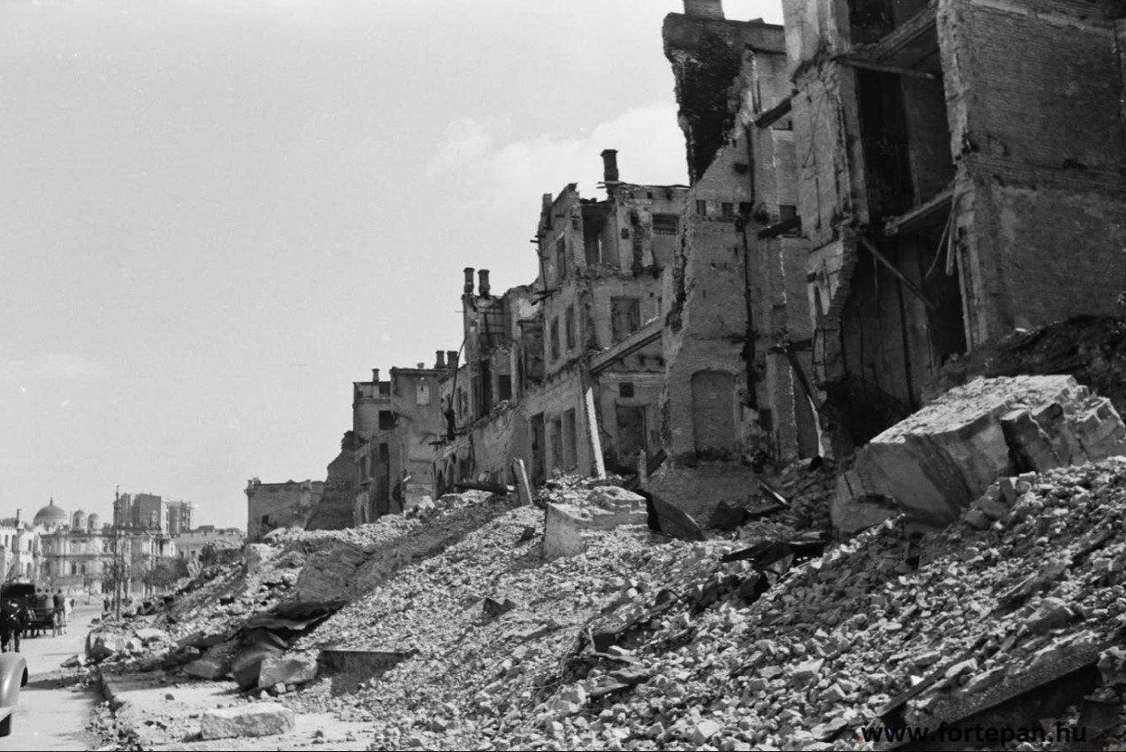 Взрывы, пожары и руины: как выглядел центр Киева осенью 1941 года. Архивные фото