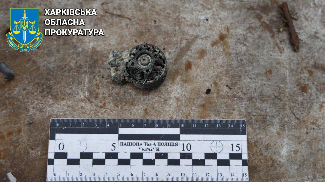 Россия ударила дроном по авто в Купянске, пострадали коммунальщики. Фото