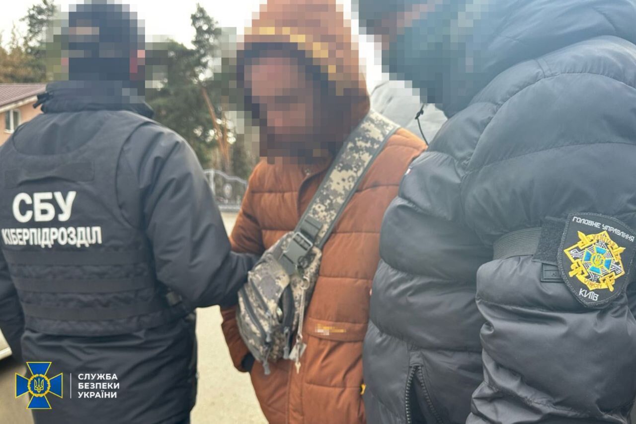 Готовили удары по Киевской и Ривненской областям: СБУ задержала двух агентов ФСБ. Подробности и фото