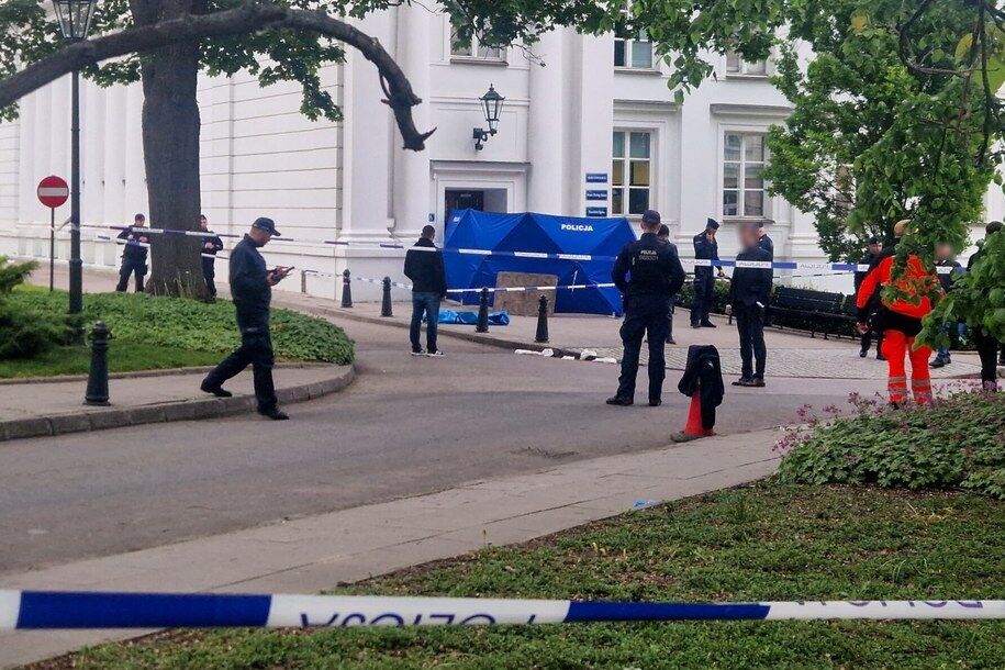 Нападение юноши с топором в Варшавском университете - что известно о погибшей и последствиях - фото