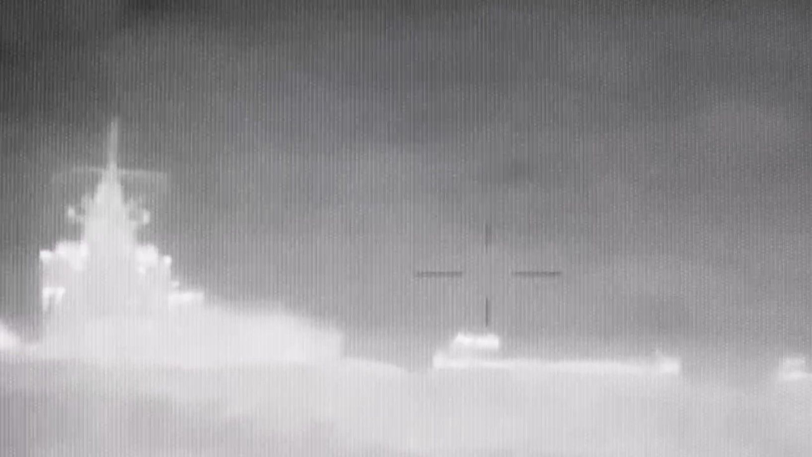 Эксклюзивные кадры: в ГУР показали, как морские дроны Magura уничтожают российские корабли, вертолеты и самолеты в Черном море. Видео