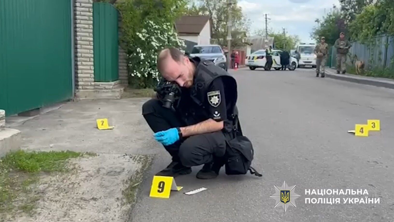 Стрельба в Киеве: злоумышленнику, который убил военного и его родственницу, сообщили о подозрении. Фото и видео