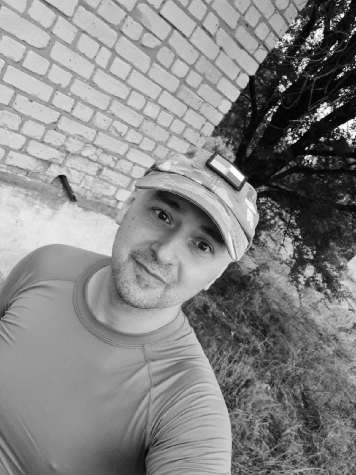 До кінця шукав правду: на війні загинув польський журналіст Кшиштоф Горжелак dqeiqkeiexiexzrz