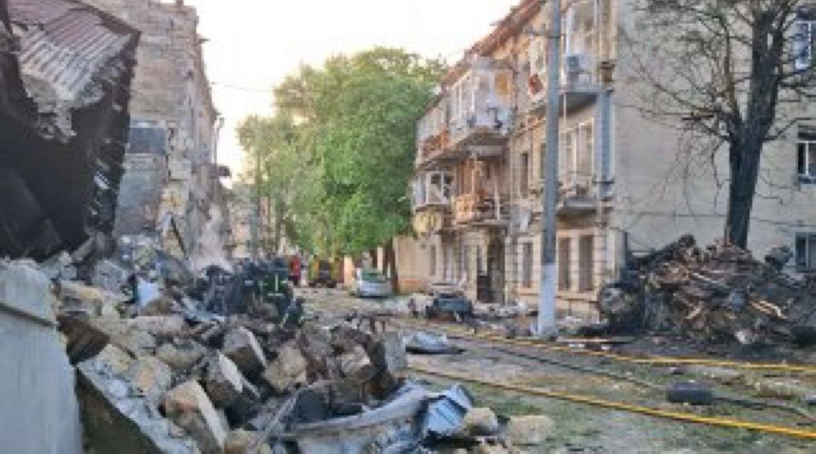 "Цей храм – душа України": Росія пошкодила Софійський собор у Києві, який є об'єктом світової спадщини ЮНЕСКО. Подробиці та фото