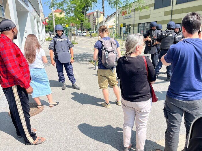 В Австрии произошла стрельба в школе: погибли 11 человек. Фото и видео