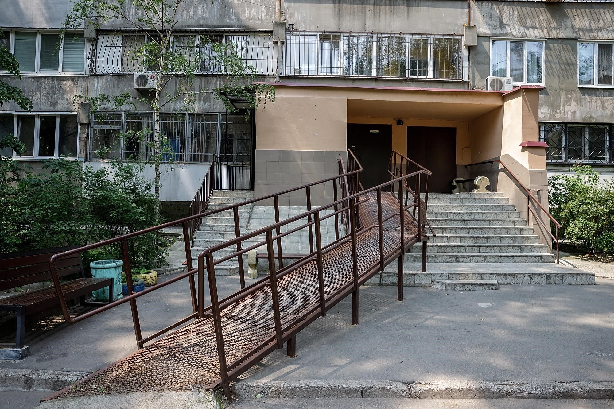 В Днепре местные власти помогли провести более 5 тысяч ремонтов в домах ОСМД-ЖСК