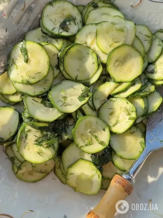 У чому маринувати кабачки
