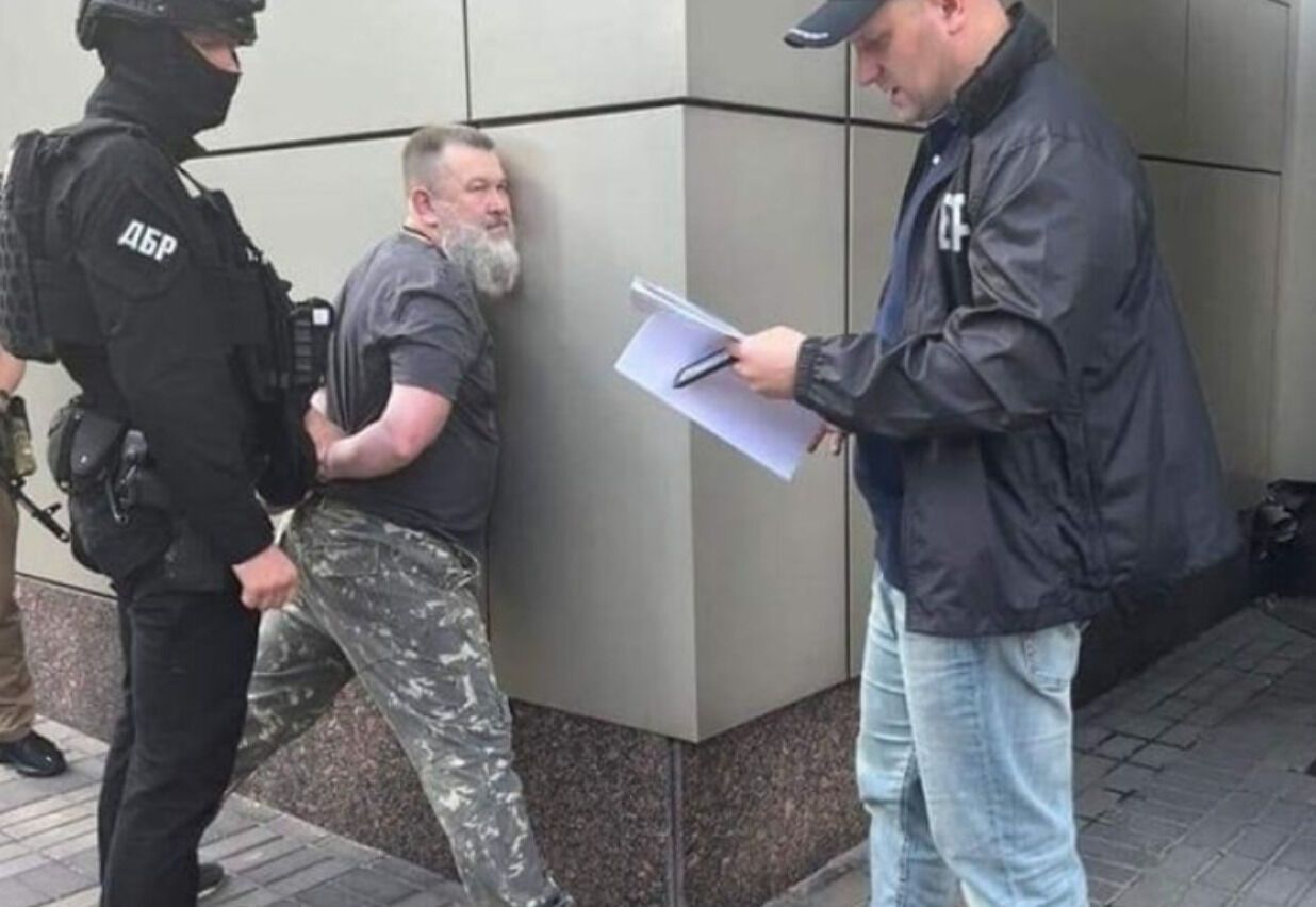 "Почалась реальна боротьба з держзрадниками": таємний агент СБУ розповів про проникнення в офіс Сівковича та затримання Кулініча. Відео