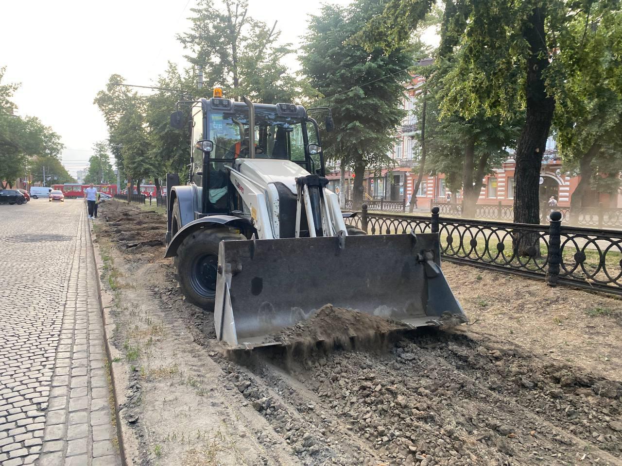 У Дніпрі оновлюють трамвайні рейки для запуску низькопідлогових трамваїв у рамках проєкту "Рух без бар’єрів"