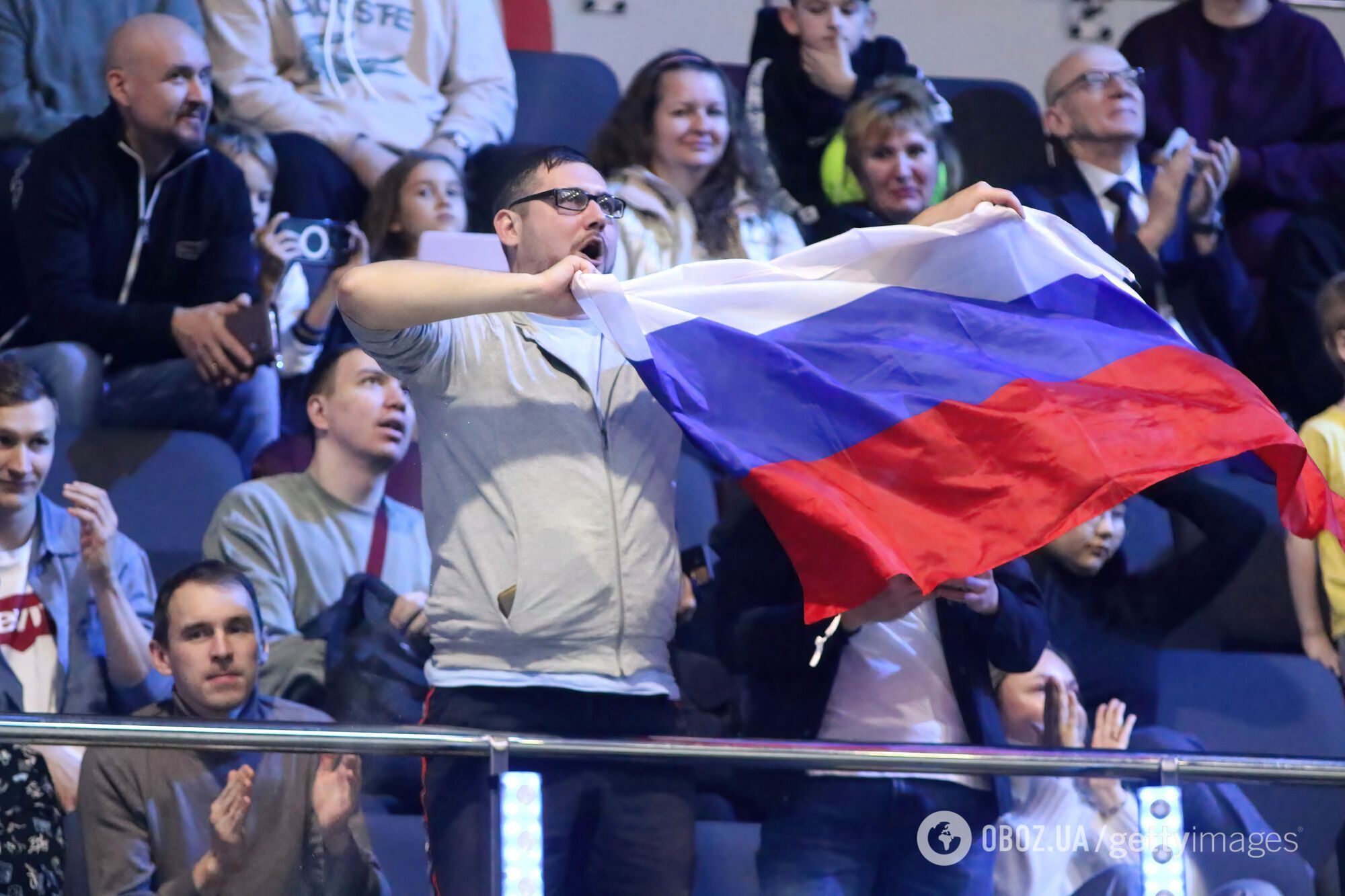 Росію і Білорусь допустили з прапором і всією національною символікою, а в разі перемоги буде виконано їхній гімн. Названо міжнародний турнір, який зробив це "з радістю"