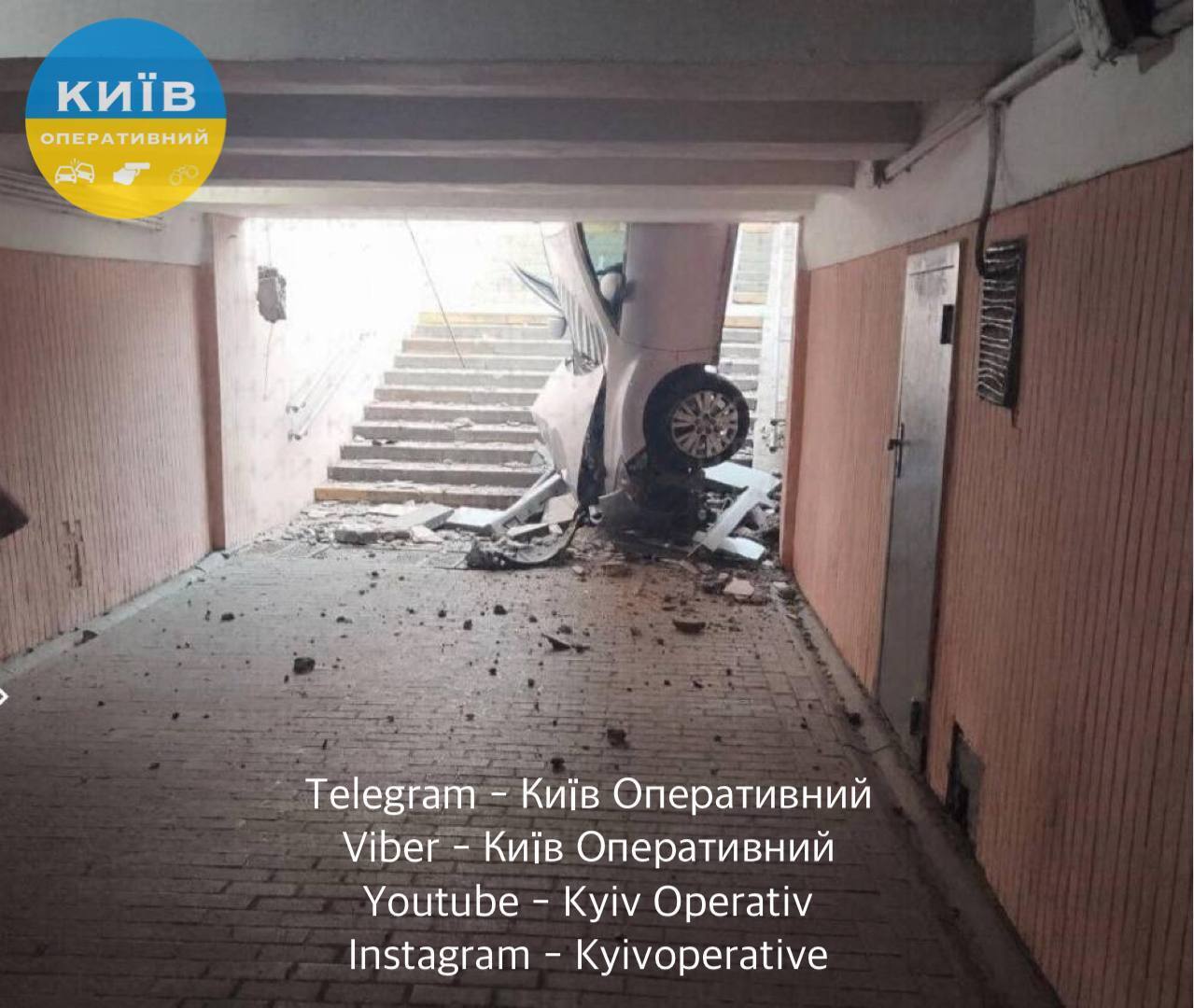 Залетів п’яним на авто в підземний перехід: з’явилось відео з моментом ДТП на Либідській у Києві