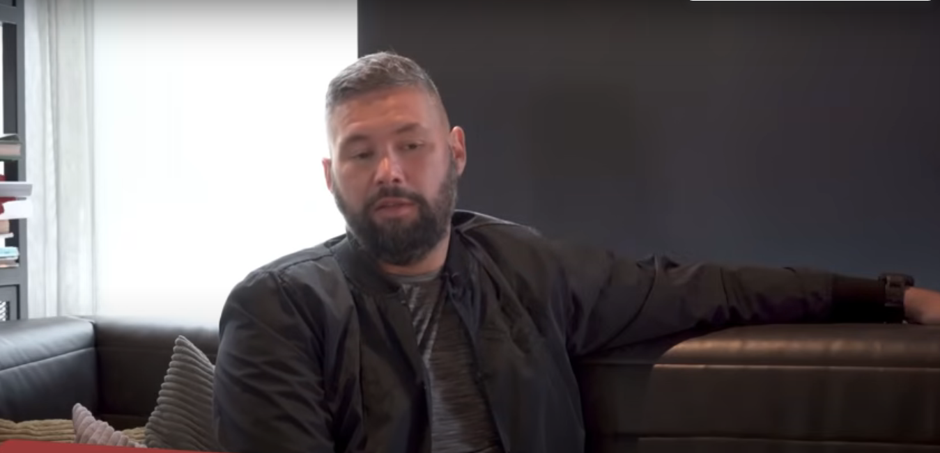 Белью сказав, у якому раунді закінчиться бій Усик – Дюбуа 2 і що саме станеться у реванші
