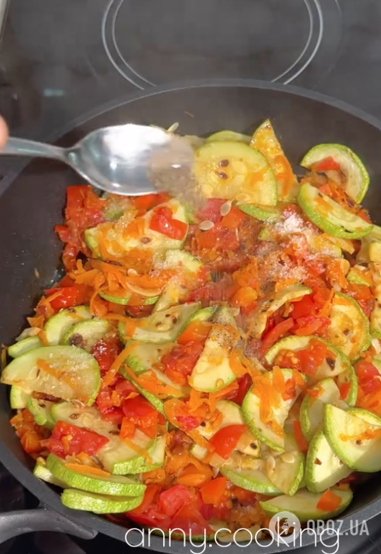 Кабачки с овощами