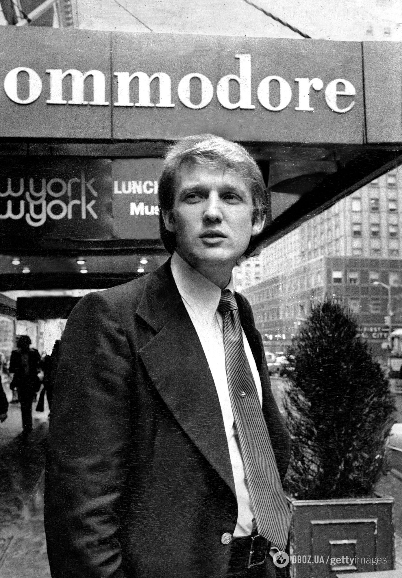 Дональду Трампу – 79: как выглядел президент США в молодости и что за несчастный случай унес жизнь его первой жены. Фото