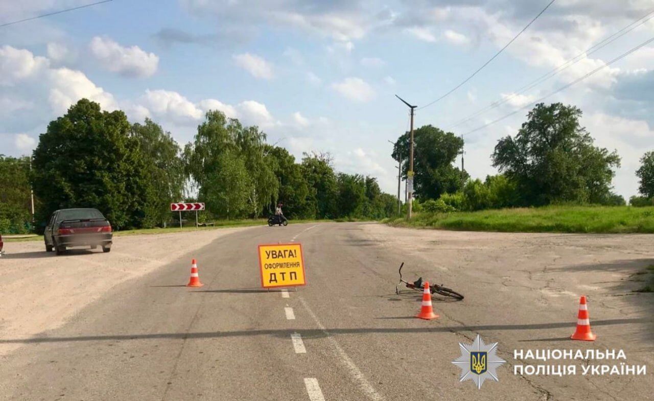На Київщині легковик збив 7-річного велосипедиста. Подробиці ДТП та фото